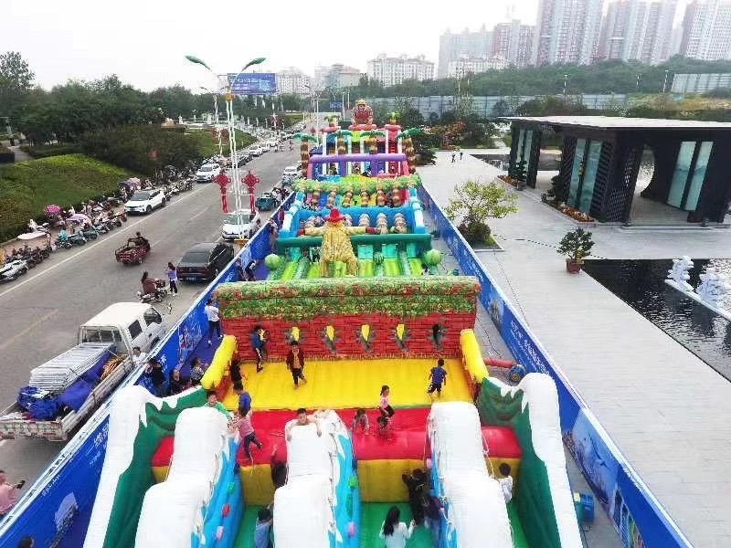 大型陆地闯关 充气城堡 儿童游乐园