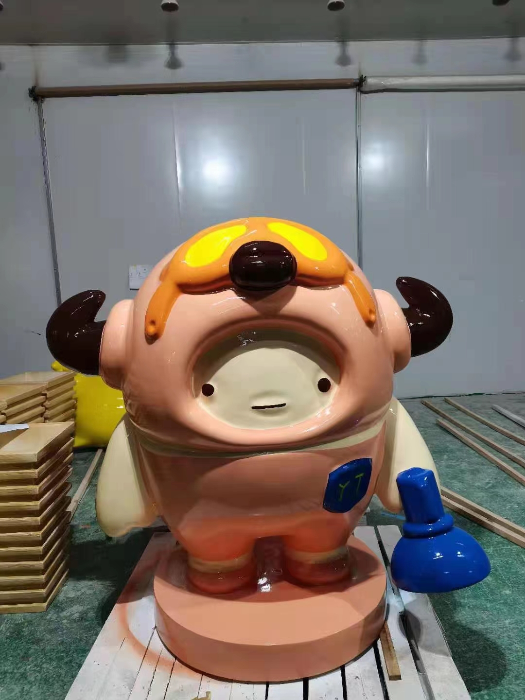 吉祥物IP公仔玻璃钢雕塑定制