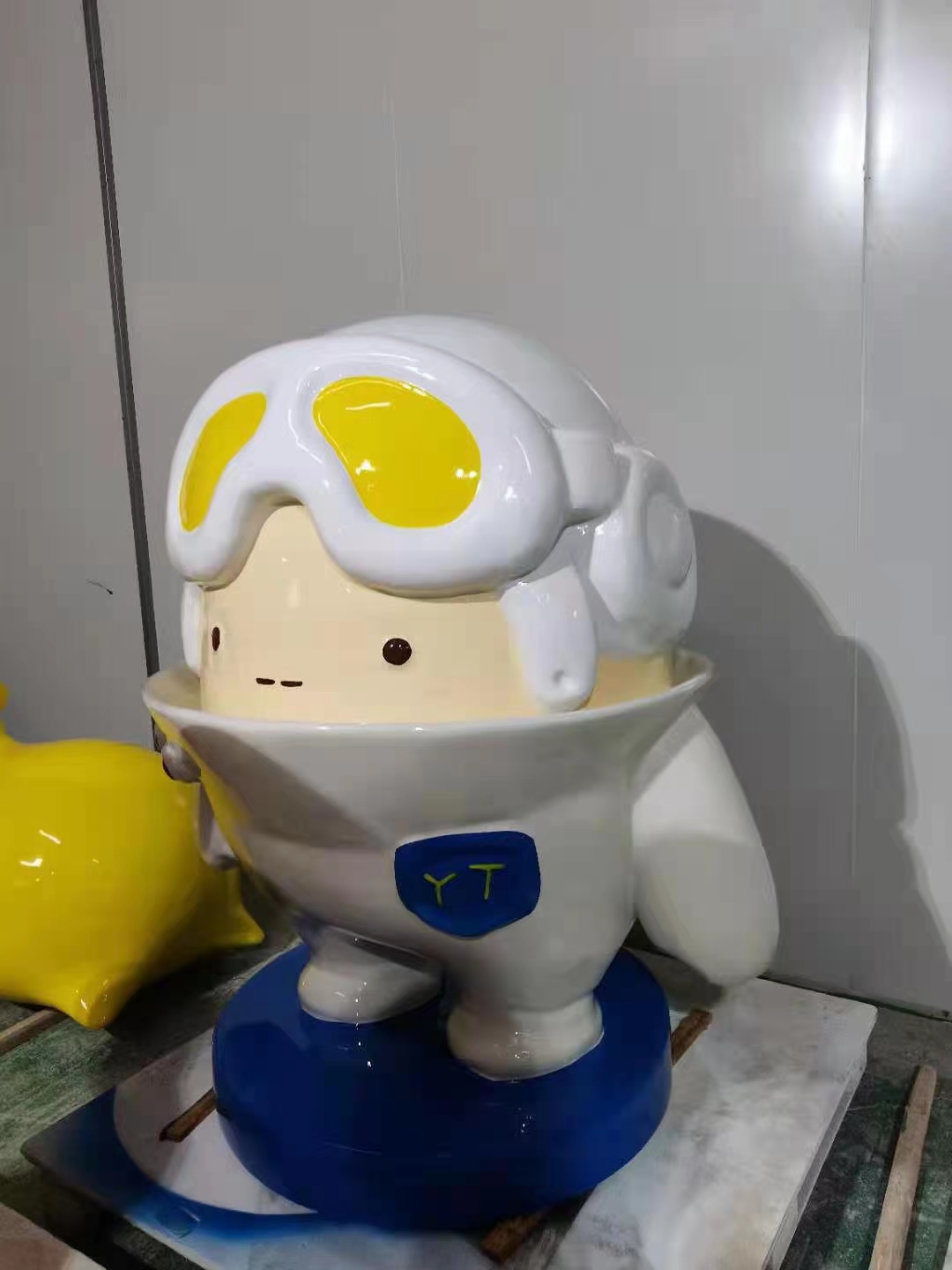 吉祥物IP公仔玻璃钢雕塑定制