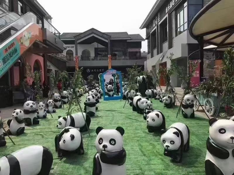 玻璃钢熊猫卡通展