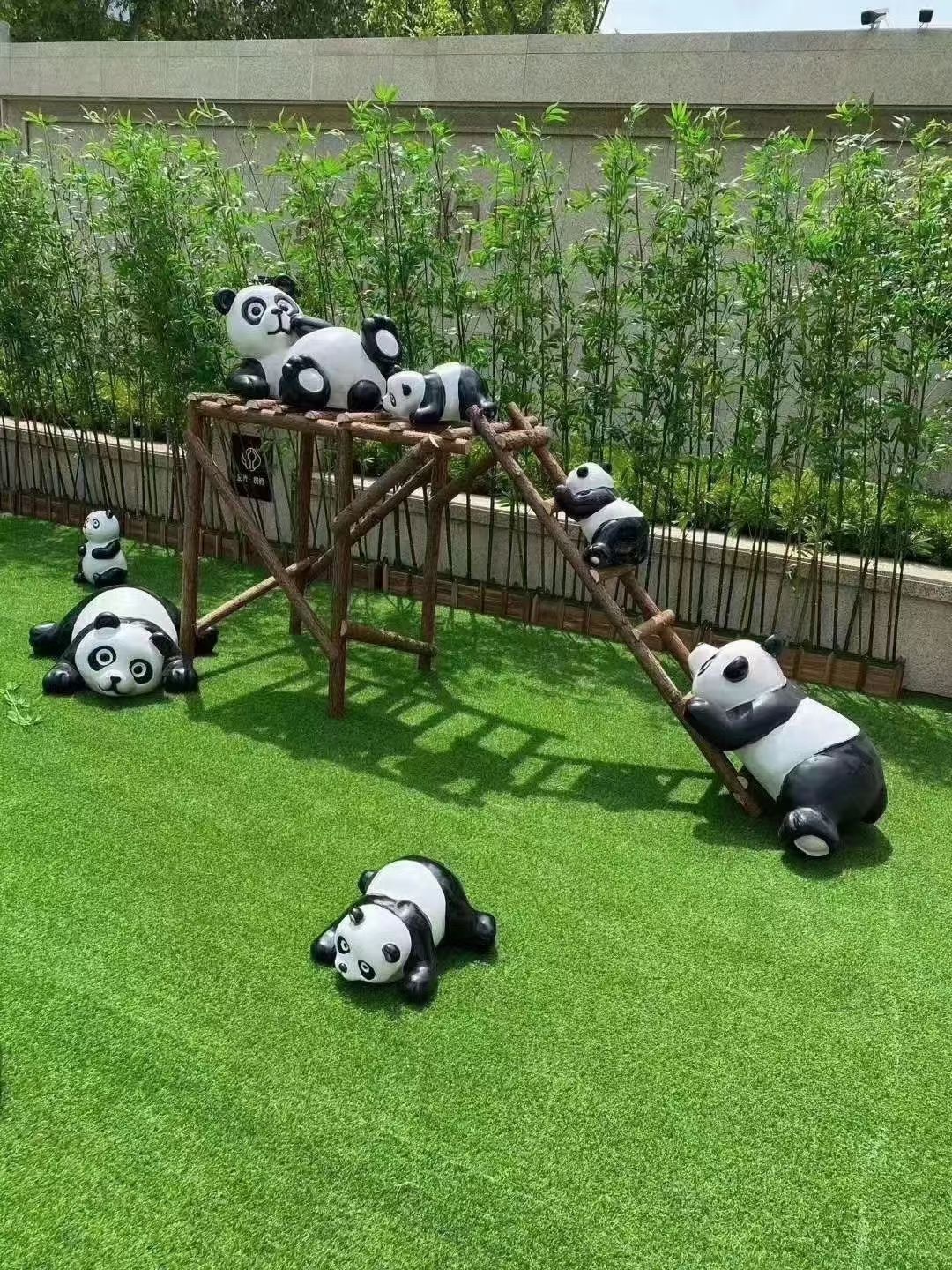 玻璃钢熊猫卡通展
