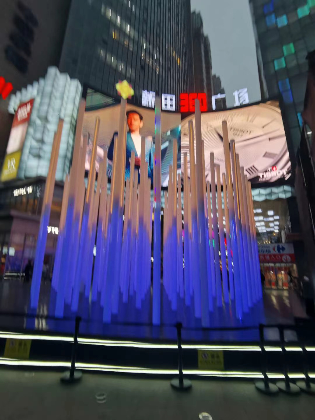 幻彩3D流光柱 发光柱