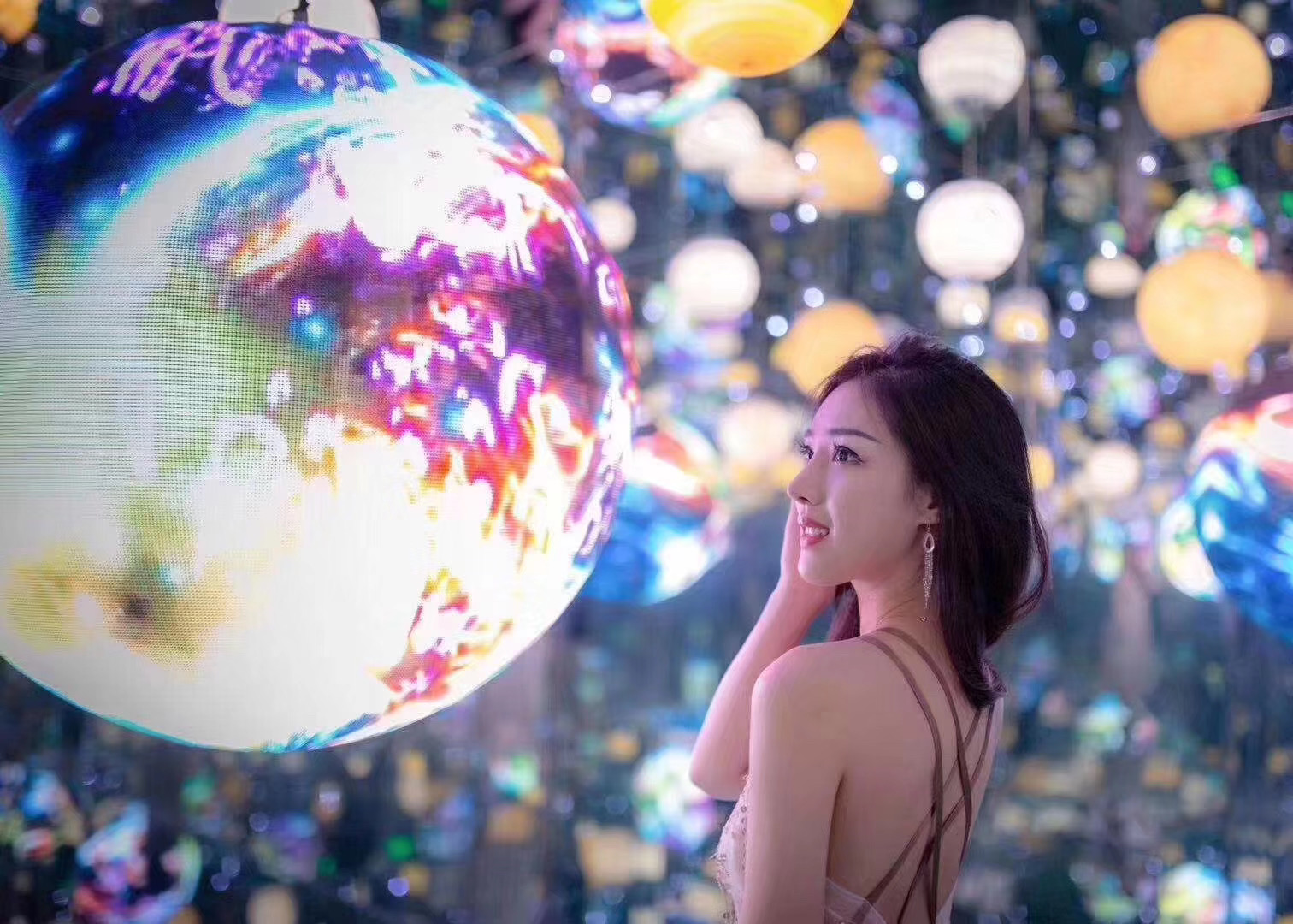 光影展呼吸森林镜花宫流浪地球无限星空