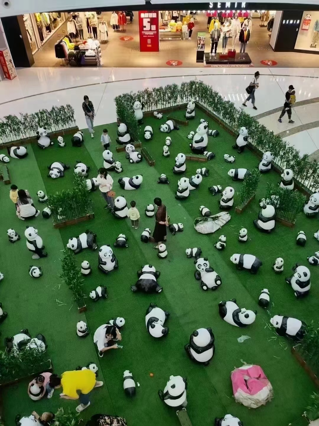 熊猫主题展 玻璃钢熊猫 