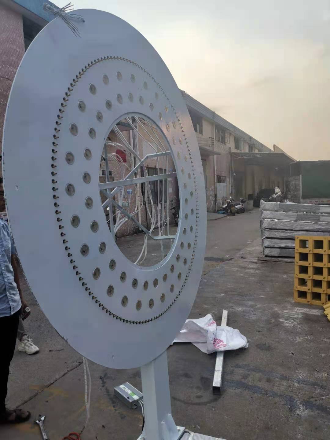 云朵雨帘 万物共生 互动美陈灯光装置 