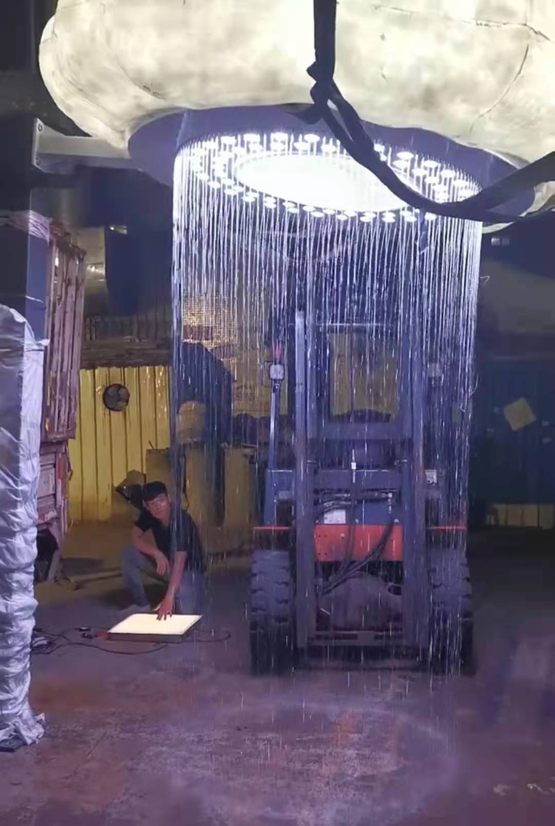 云朵雨帘 万物共生 互动美陈灯光装置 