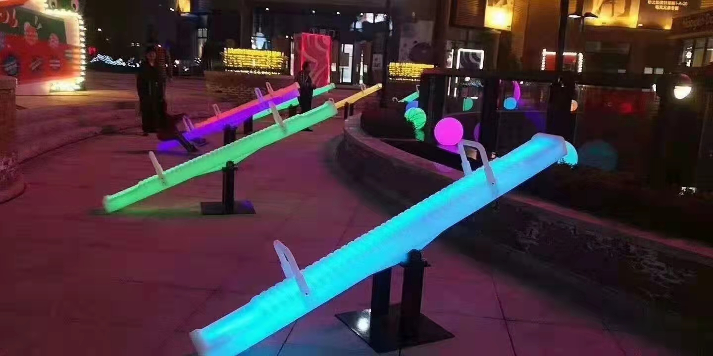 夜游互动道具暖场引流<font style="color: #FF8F00 !important;">拍照打卡</font>