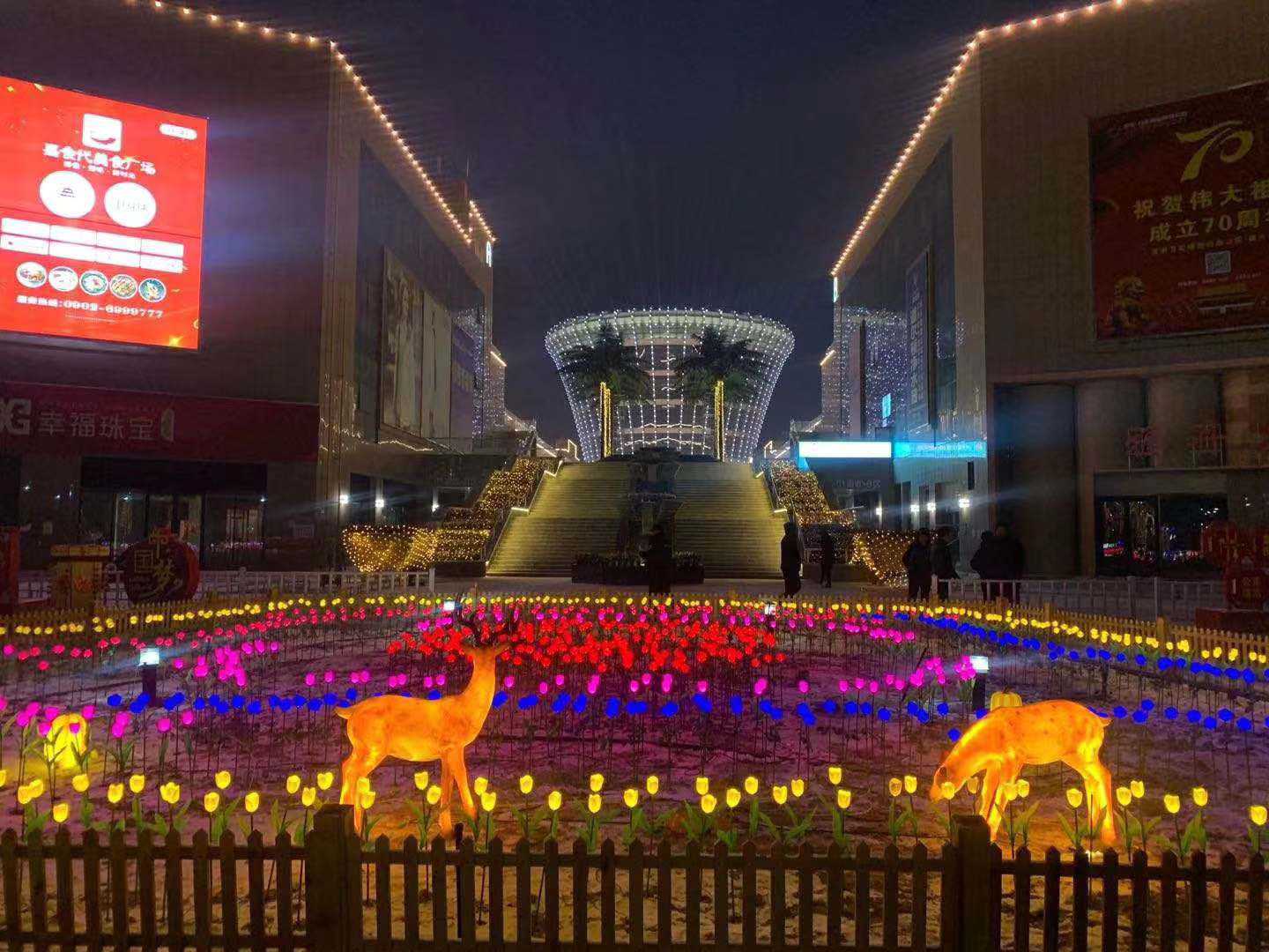 大型玻璃钢仿真梅花鹿雕塑户外公园林景观动物装饰品白鹿摆件定制