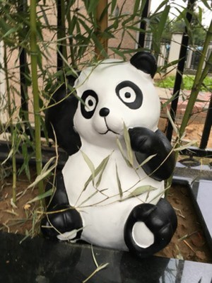 大型玻璃钢仿真梅花鹿雕塑户外公园林景观动物装饰品白鹿摆件定制