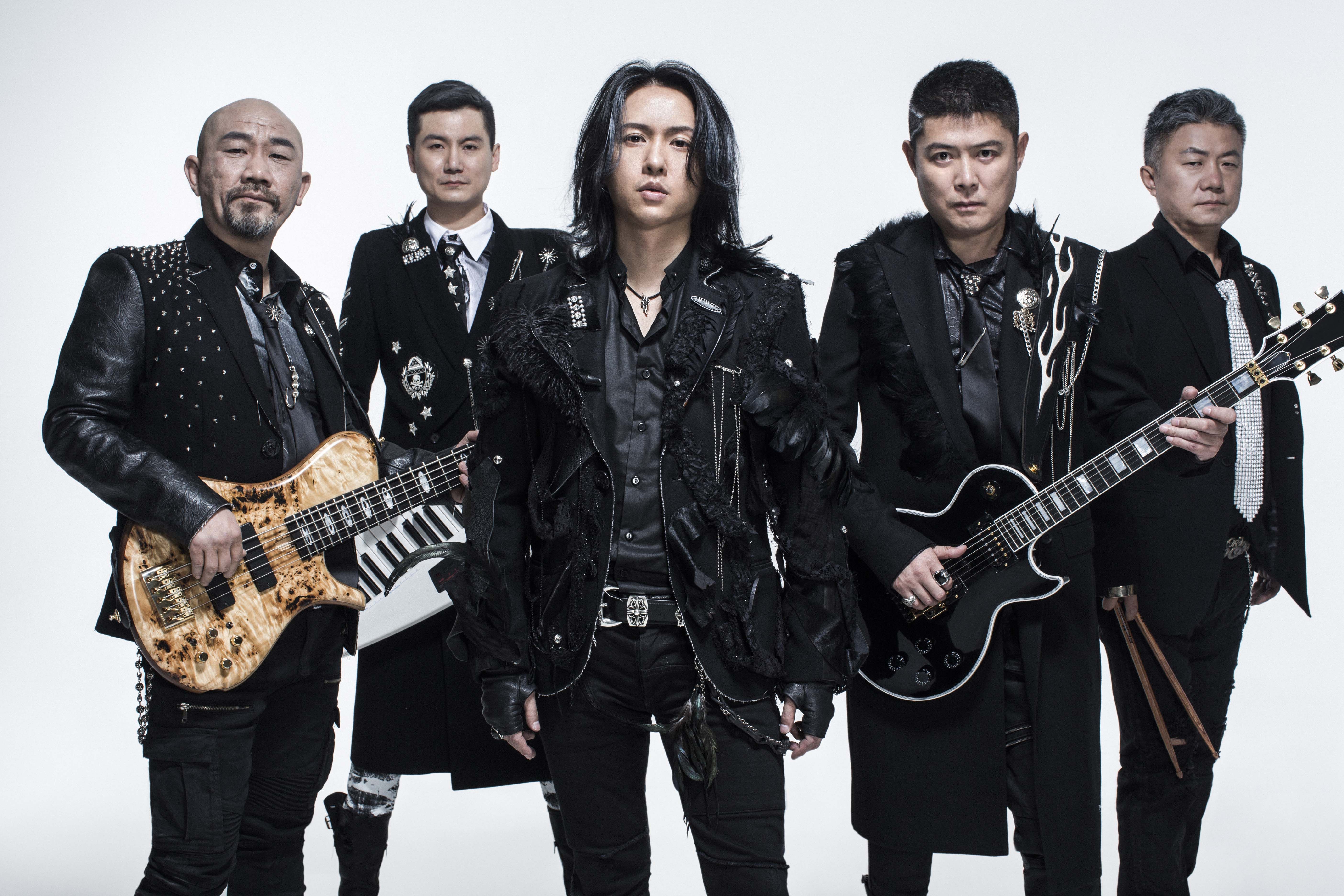 <font style="color: #FF8F00 !important;">黑</font>豹乐队