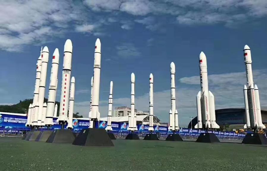 航空火箭模型航空展模型月球车对接仓