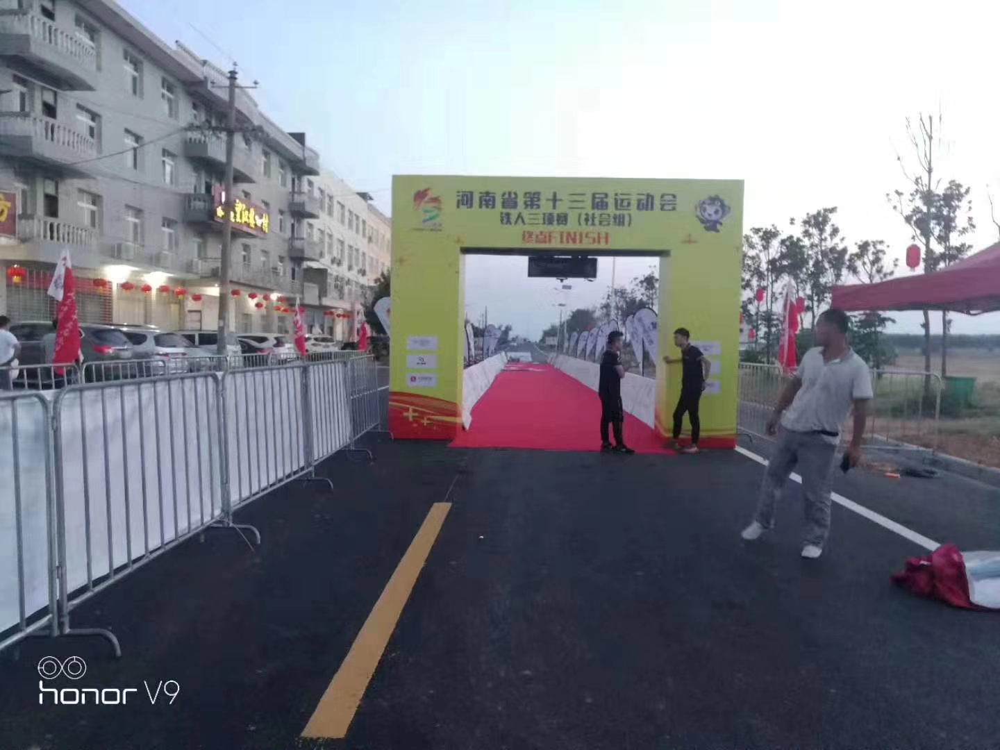 南阳地区舞台桁架桌椅TURSS架雷压架租赁搭建