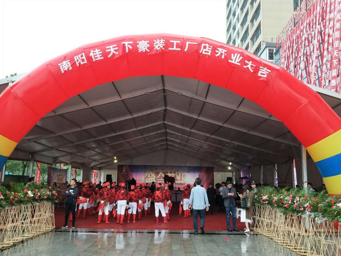 南阳地区舞台桁架桌椅TURSS架雷压架租赁搭建