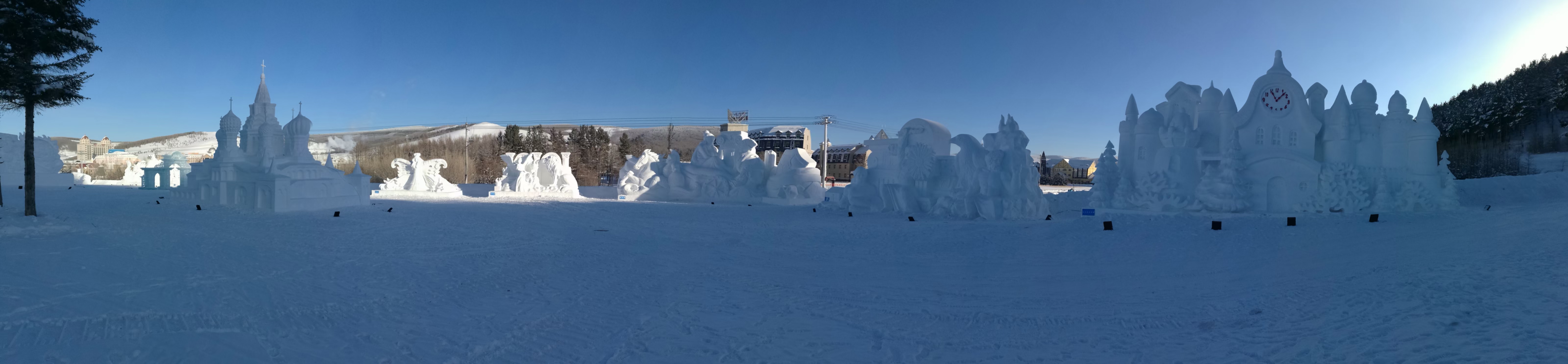 大型户外雪雕人工造雪滑雪场