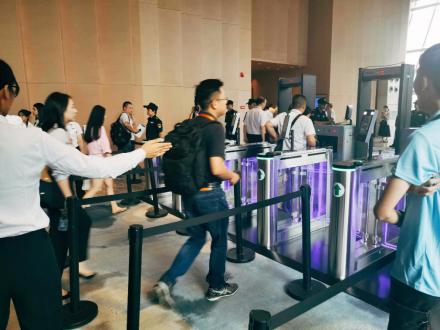 大会签到，微信签到，电子签到，自助签到，创意签到等