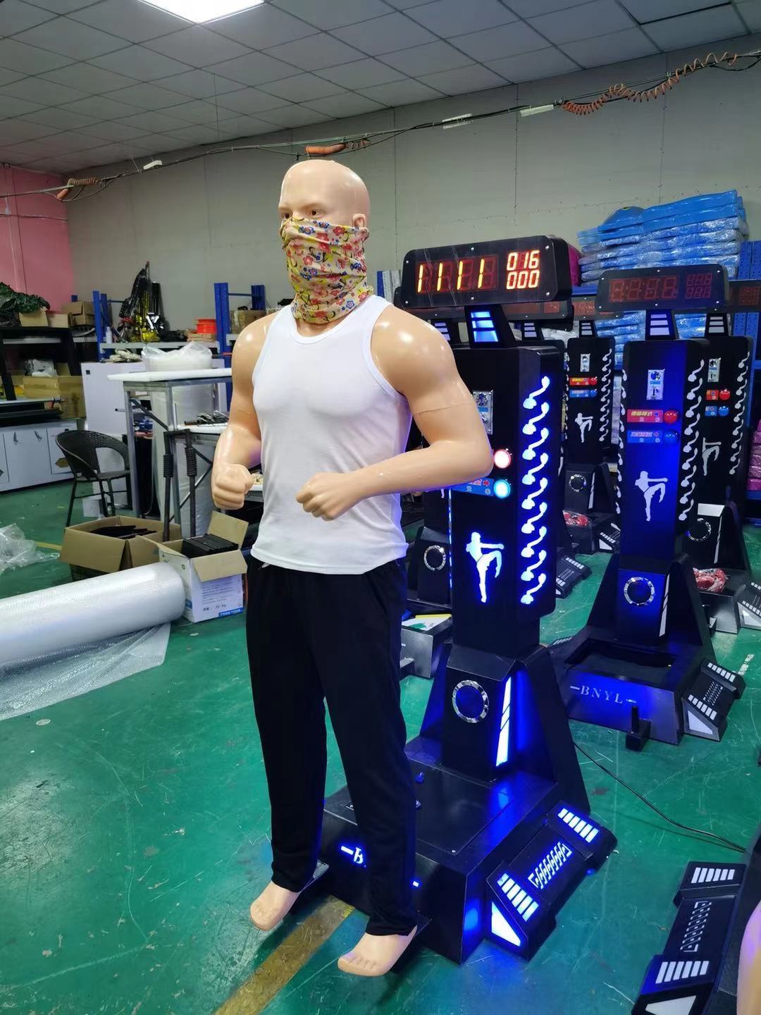 来打我发泄互动游戏（发泄拳击机）