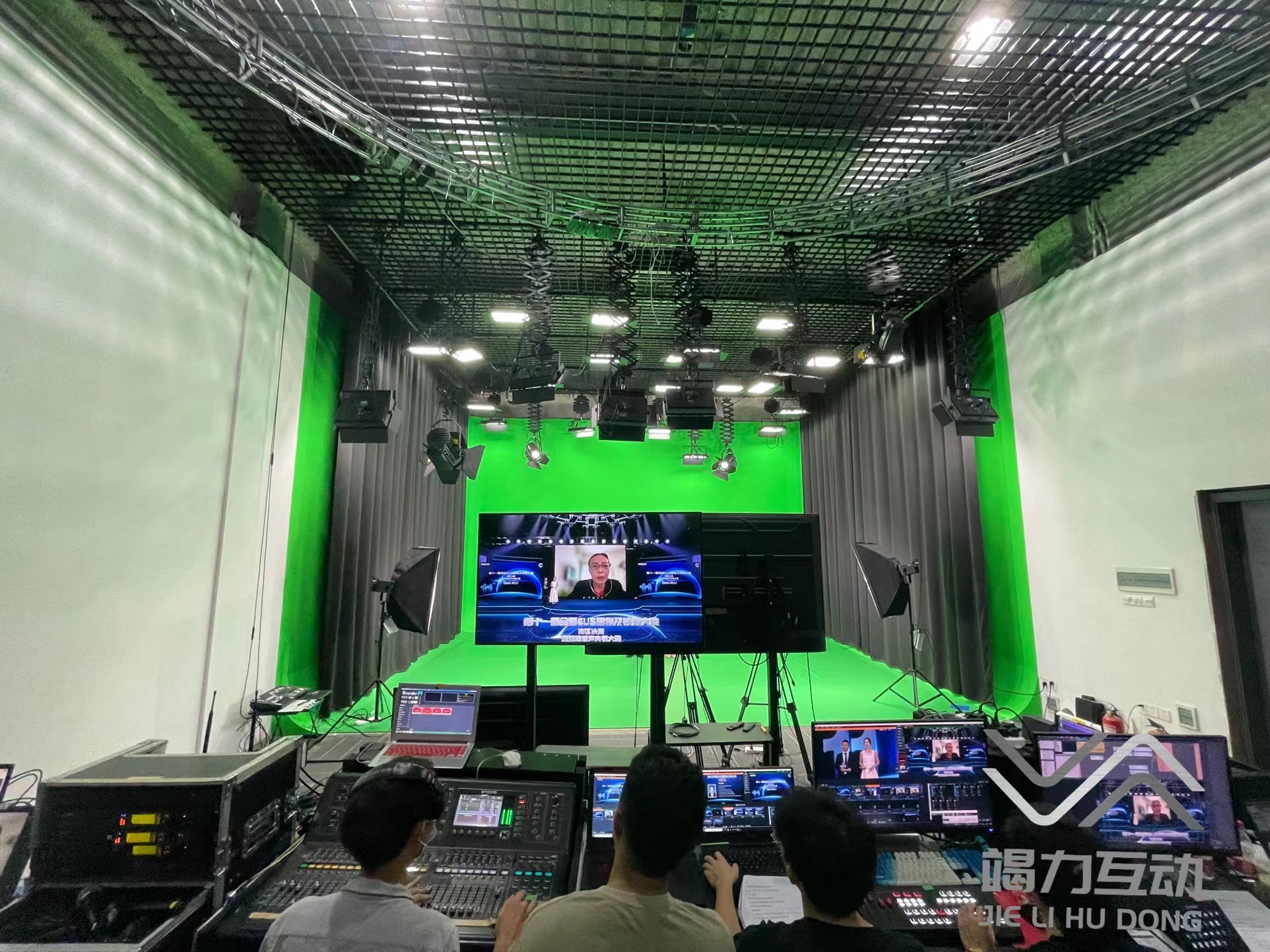 年会，发布会线上虚拟直播，绿幕拍摄录制直播