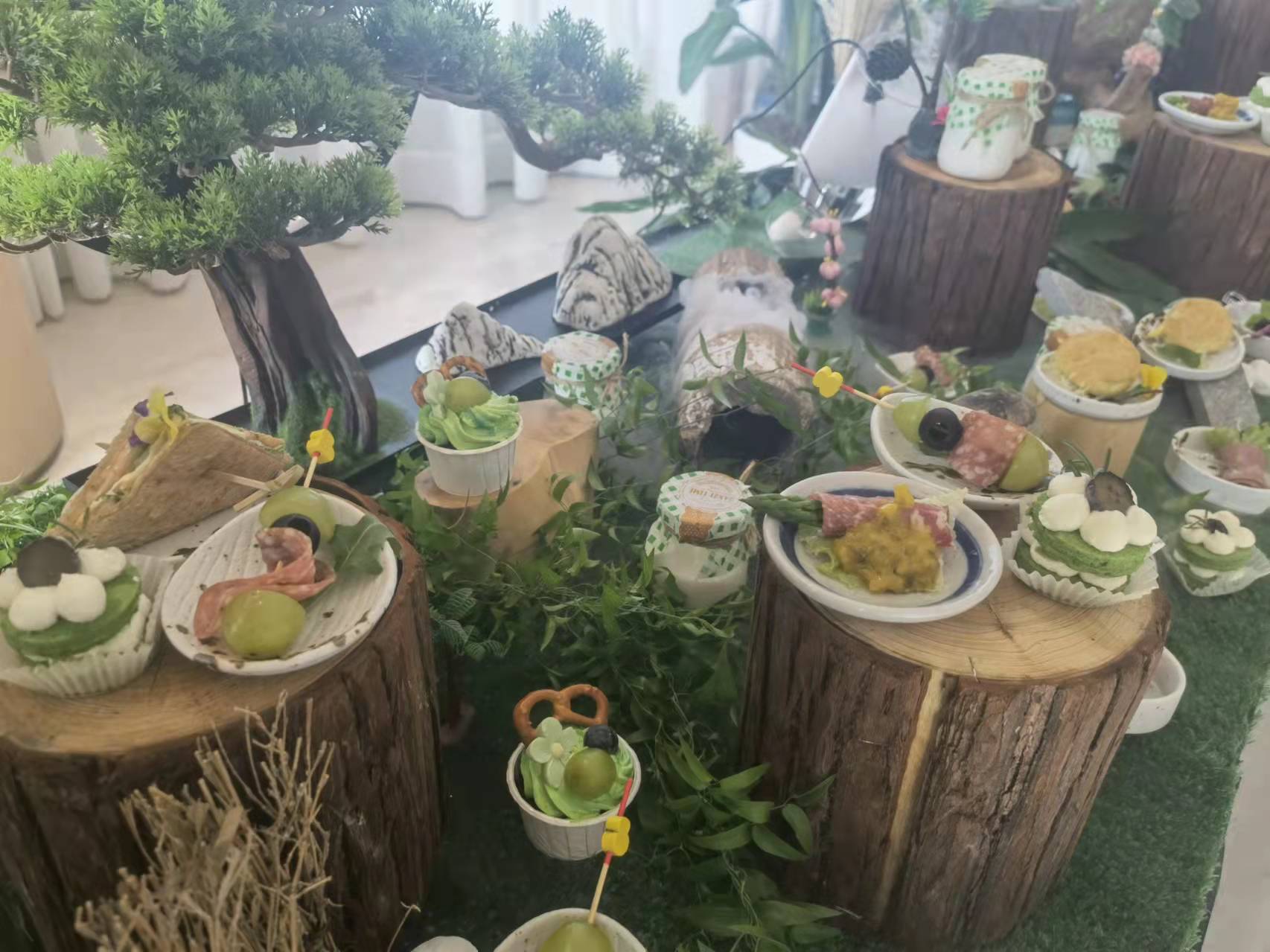 绿色主题茶歇