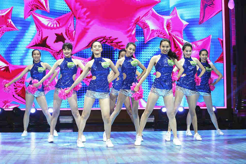 芭蕾、现代、当代、古典、民间、国标等多舞种节目表演