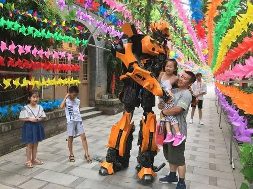 行为艺术类：活体雕塑、人体悬浮、美女餐桌等节目表演