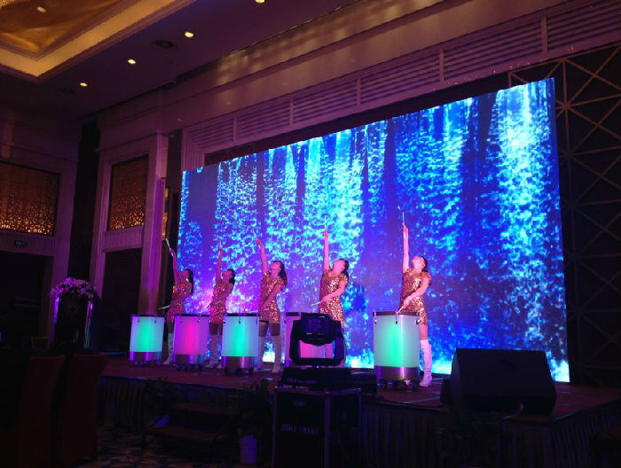 多种多样的鼓类表演