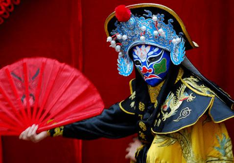 曲艺类：京剧、昆曲、变脸、相声、二人转等