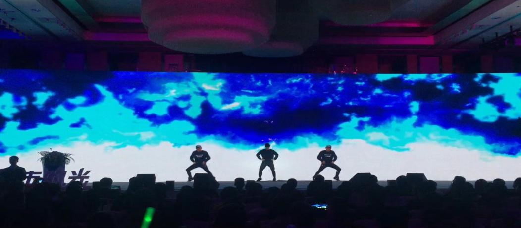 N款人屏互动类系列节目表演