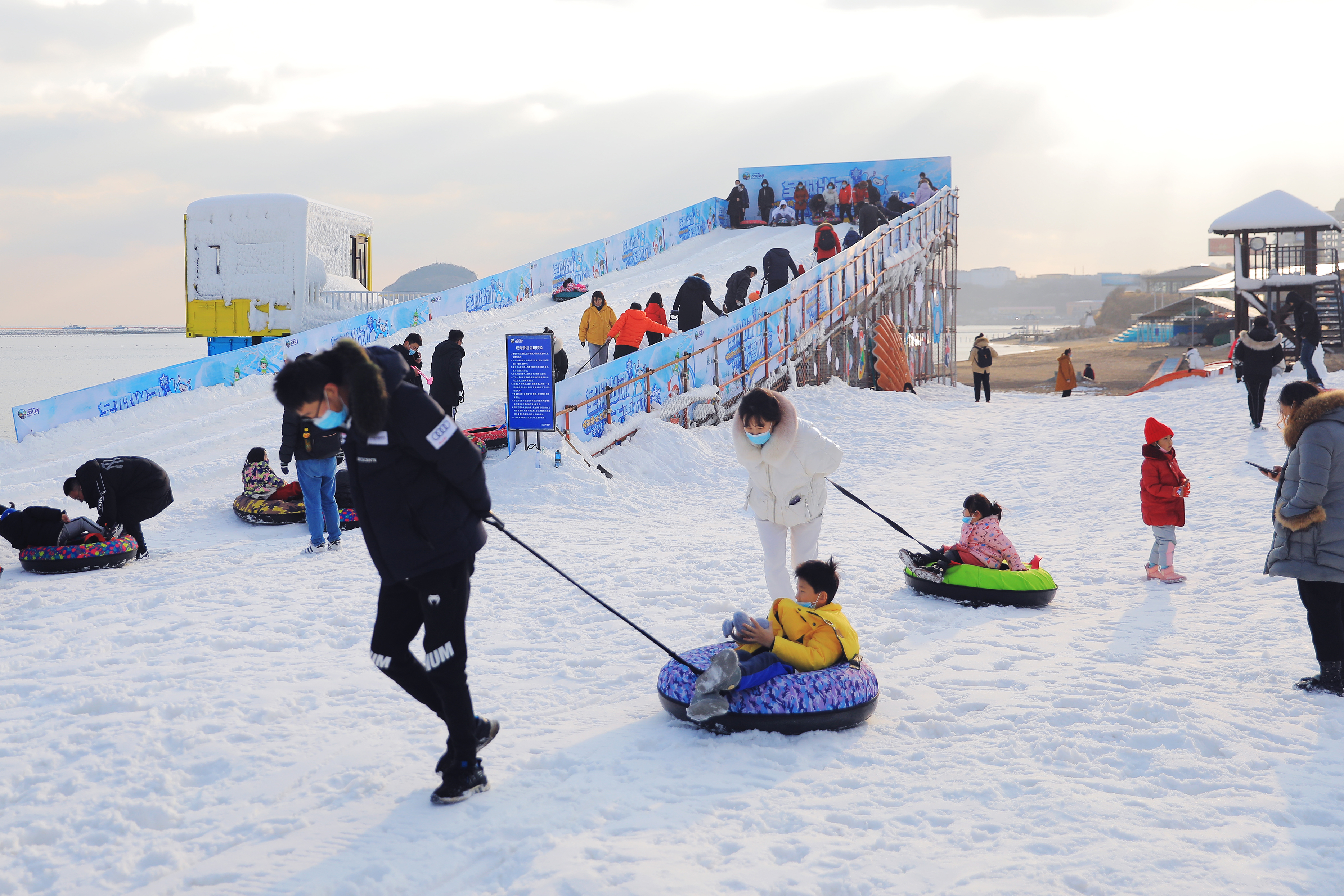 滑雪乐园滑雪场造雪机