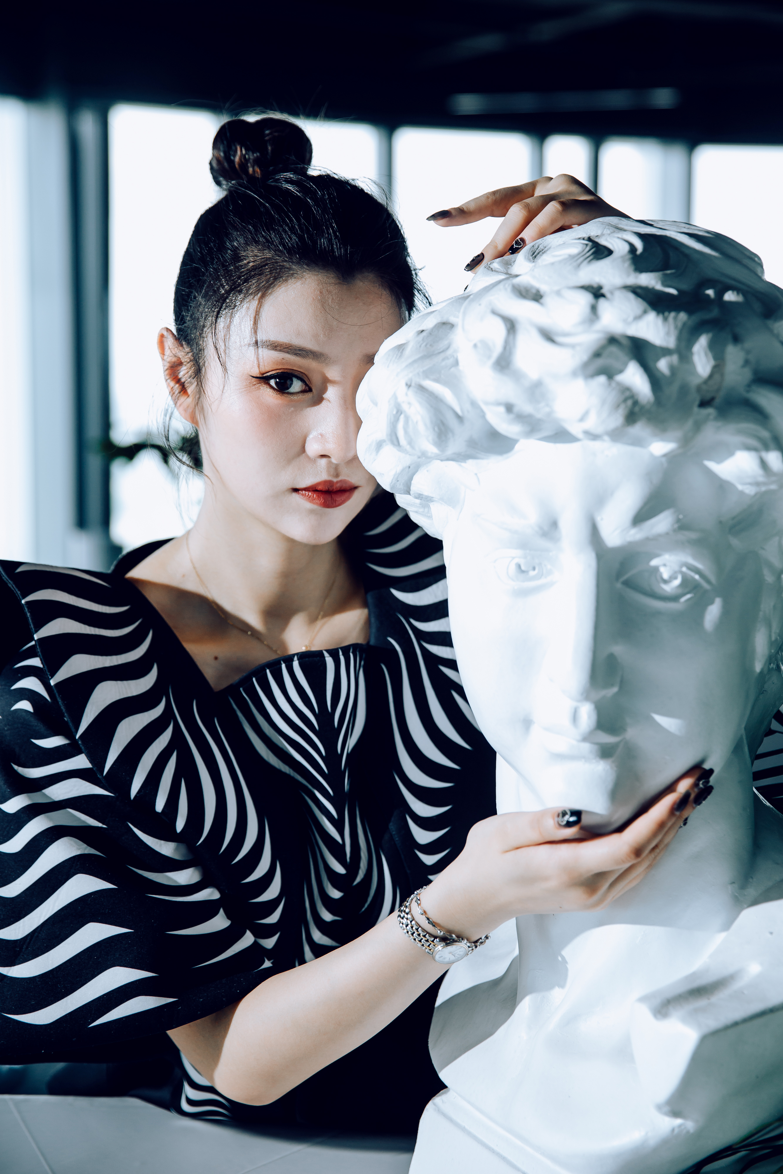 世茂·智慧之门——云端之上丨触碰无界空间