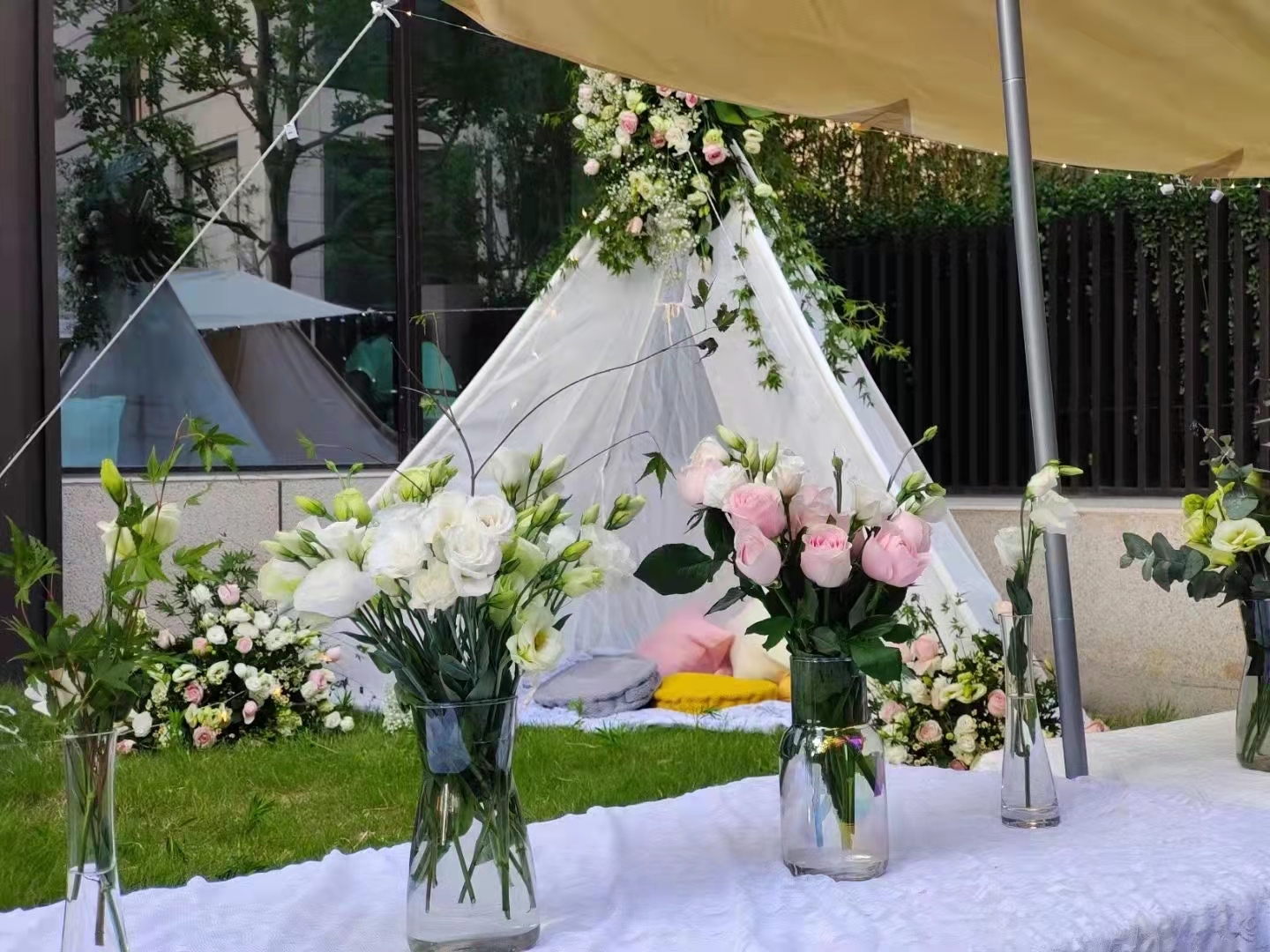 会场鲜花、婚礼鲜花、插花活动、鲜花束、鲜花花车
