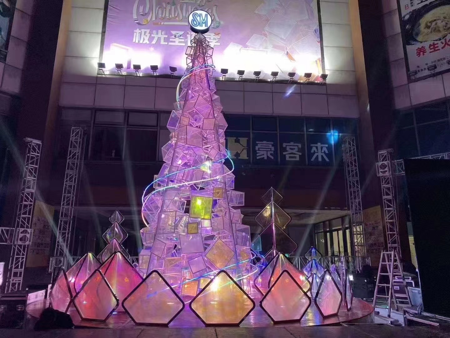 灯光美陈