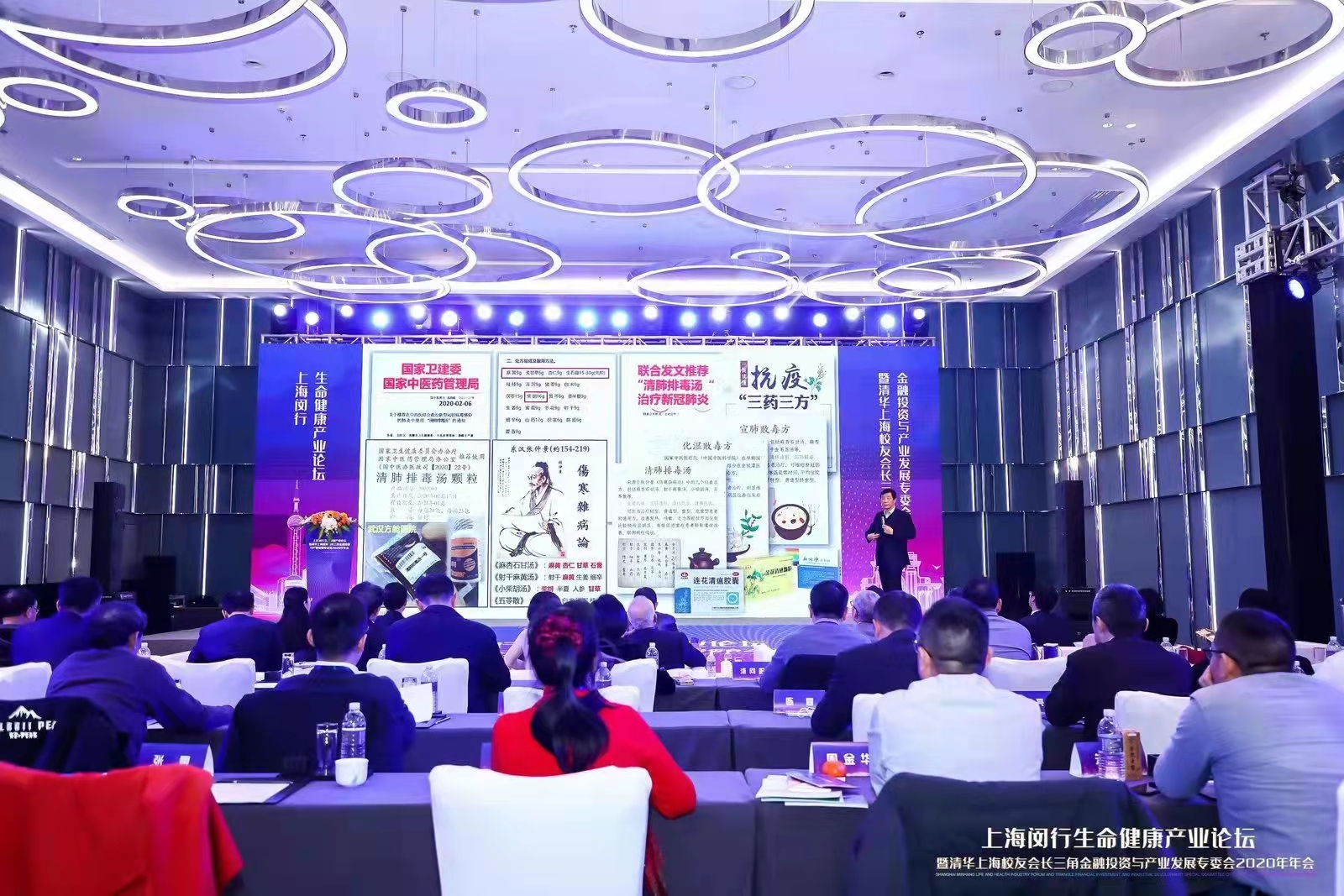 LED屏，灯光，音响，舞台背景板等周边辅料租赁。