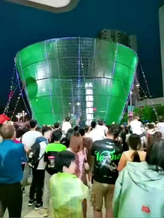 铁壁飞车