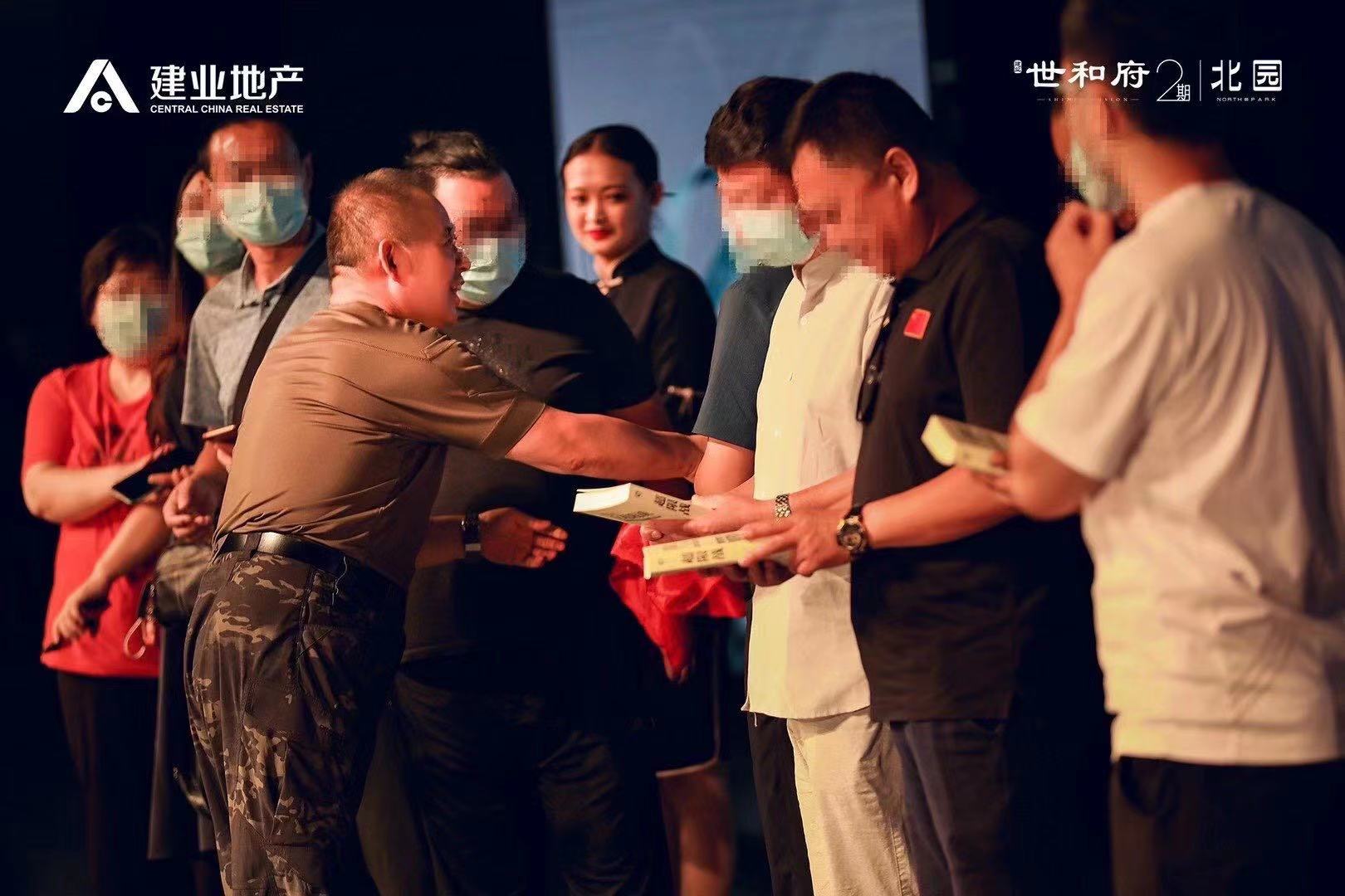 空军少将乔良