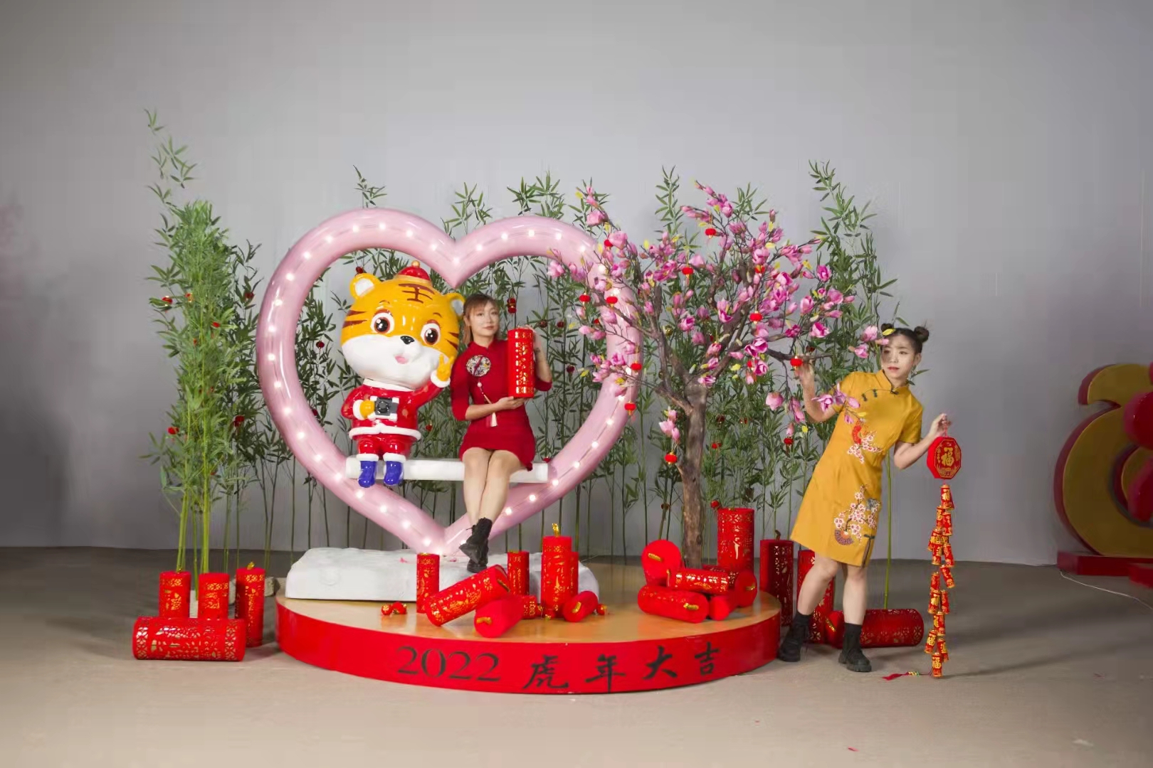 萌虎卡通景观园林、DP、商业美陈