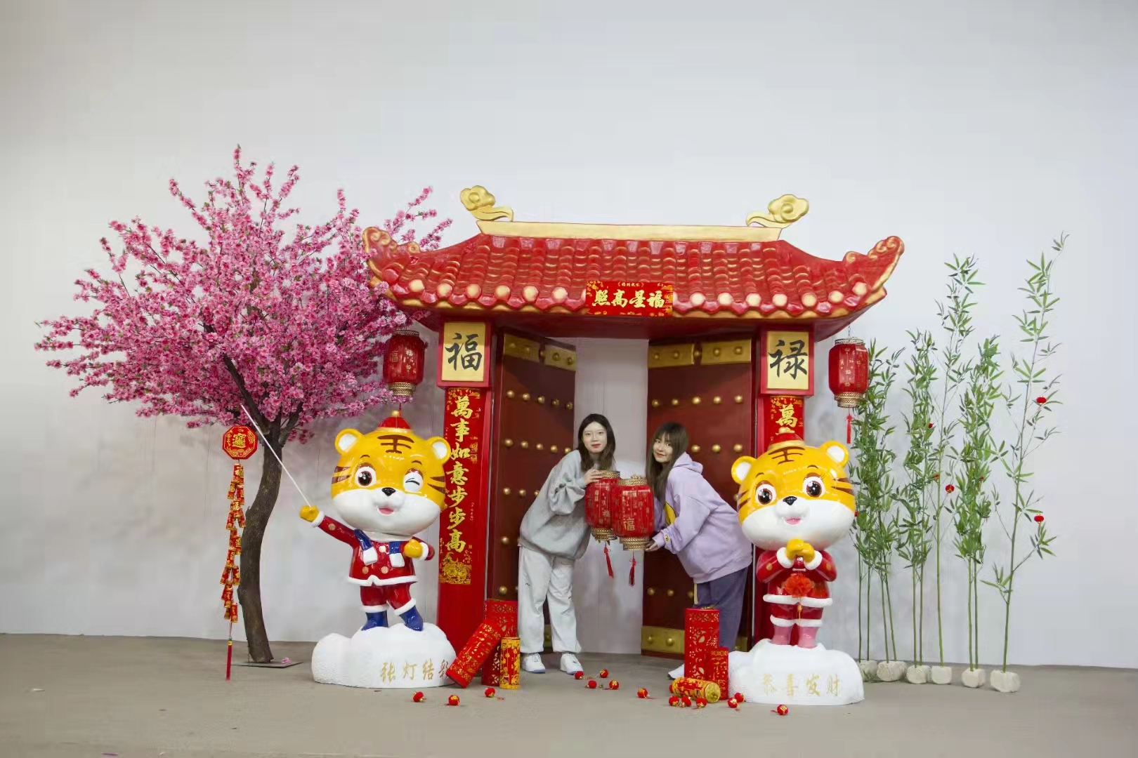 萌虎卡通景观园林、DP、商业美陈