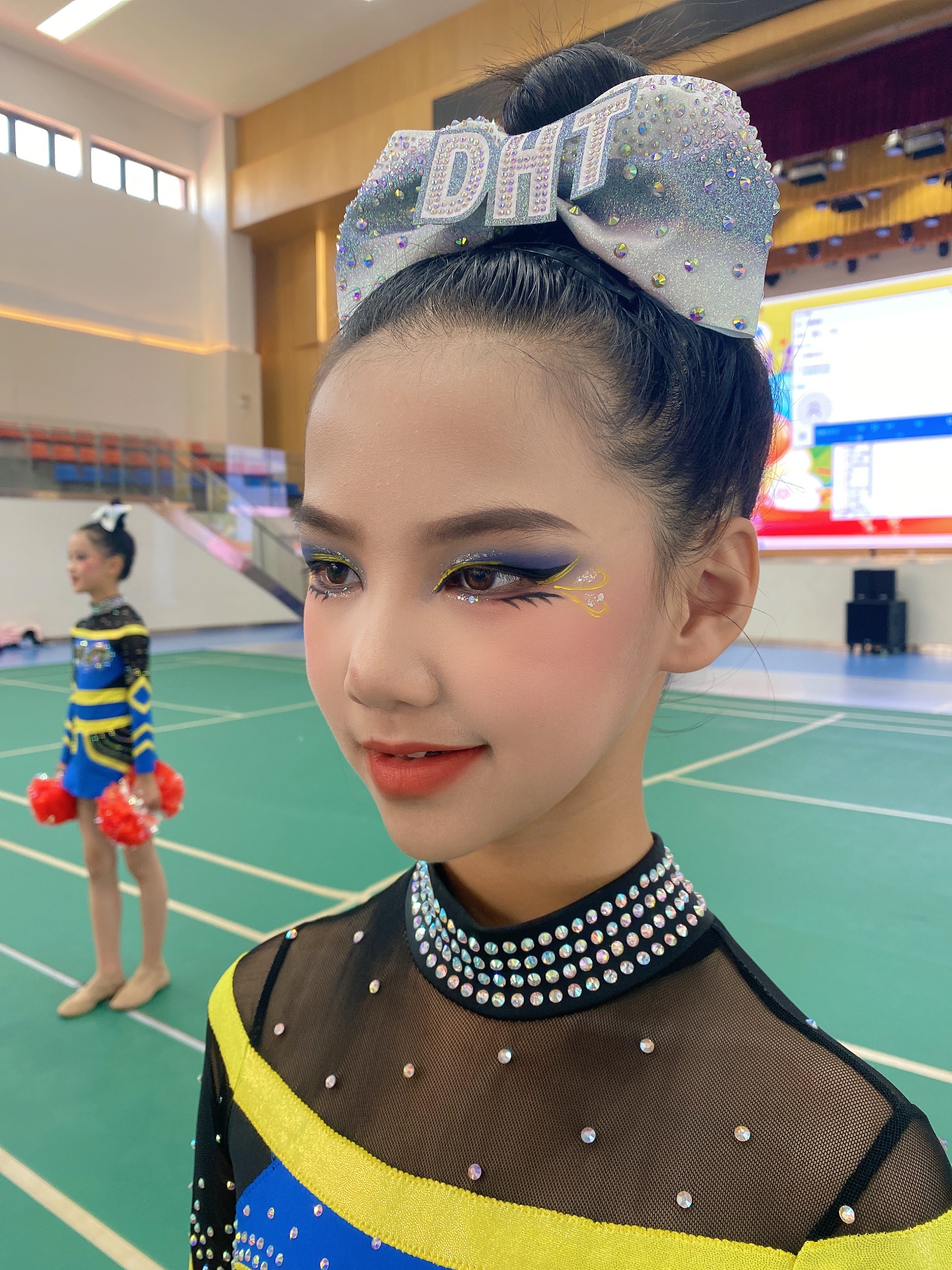专业主持化妆  个人演出妆  