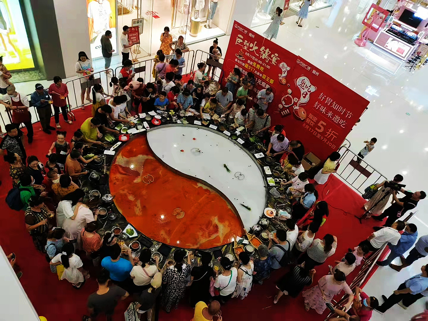 冬季万人大火锅租赁厂家巨型火锅宴出租出售