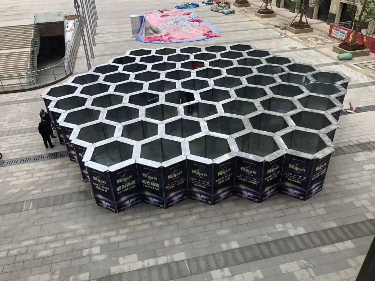 蜂巢迷宫出租大型铁艺迷宫创意蜂窝迷宫租赁暖场道具