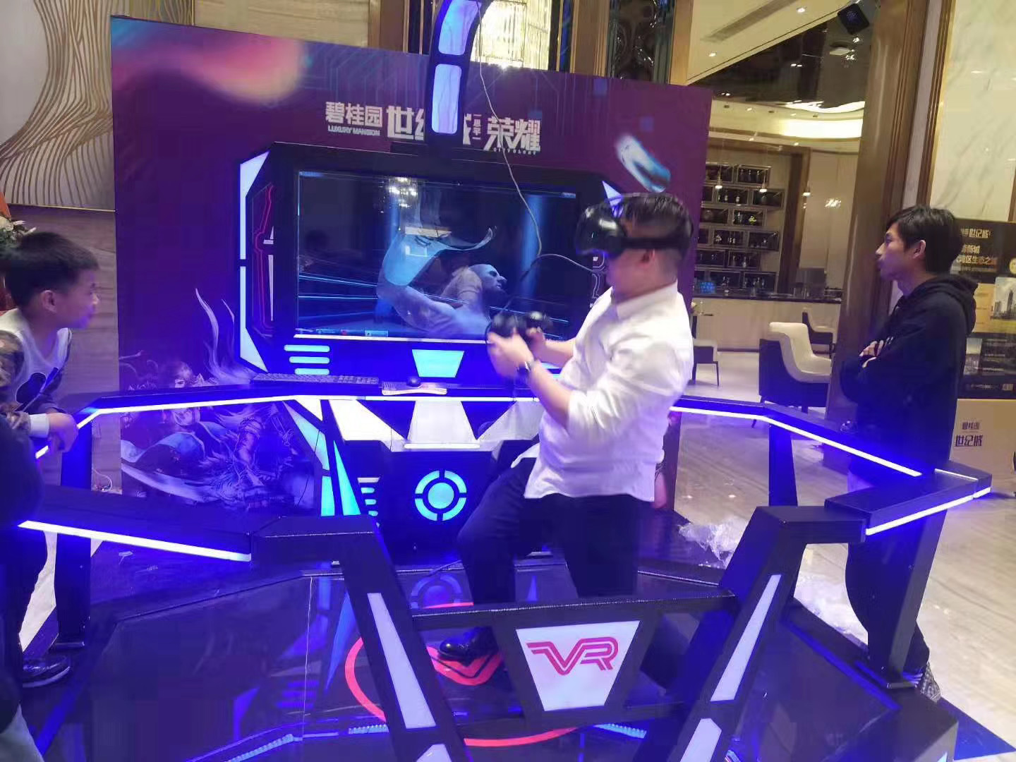 大量现货vr设备出租虚拟现场科技设备vr太空舱租赁