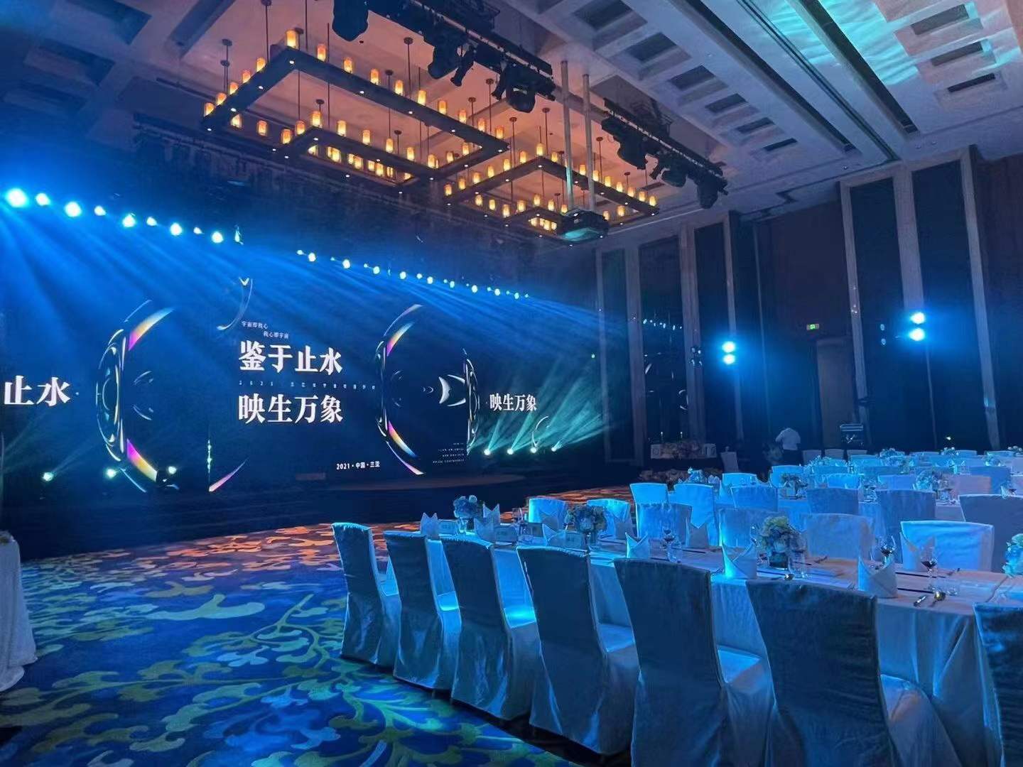舞美搭建、物料制作安装、灯光音响LED屏设备合作