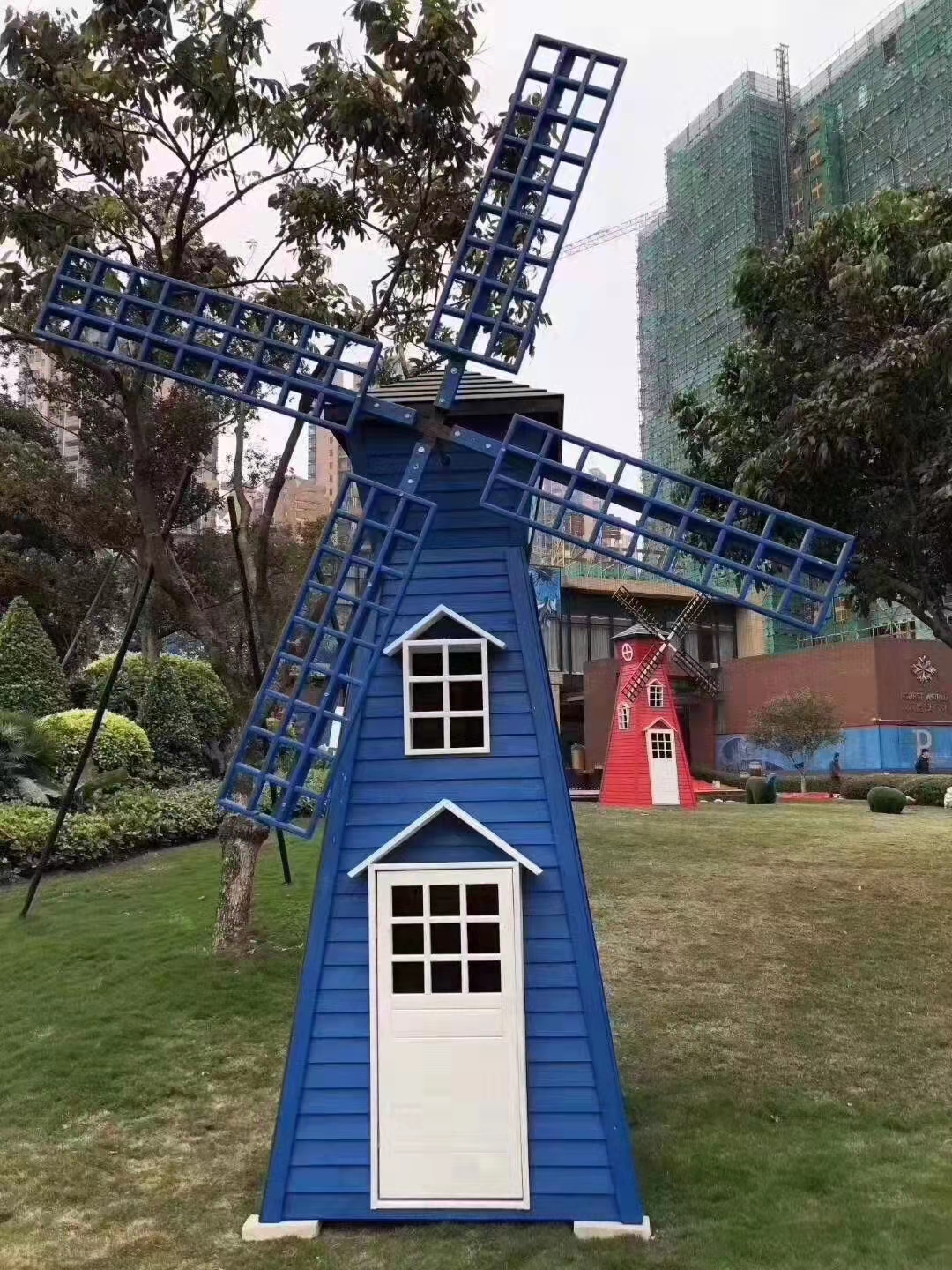荷兰风车户外景观防腐木立体风车