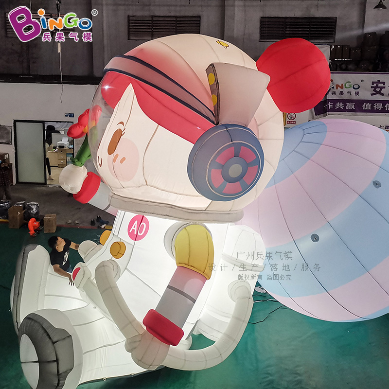 背球小宇航员