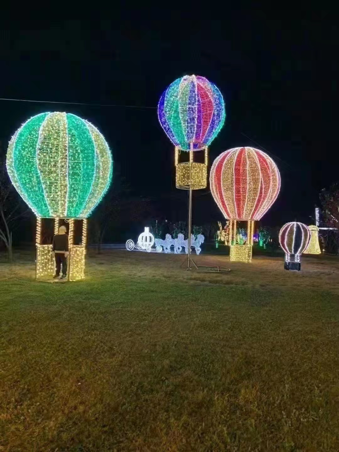 大型展览道具供应商 ，灯光节源头工厂