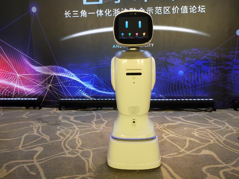 语音互动机器人租赁 舞台主持机器人 导览讲解机器人
