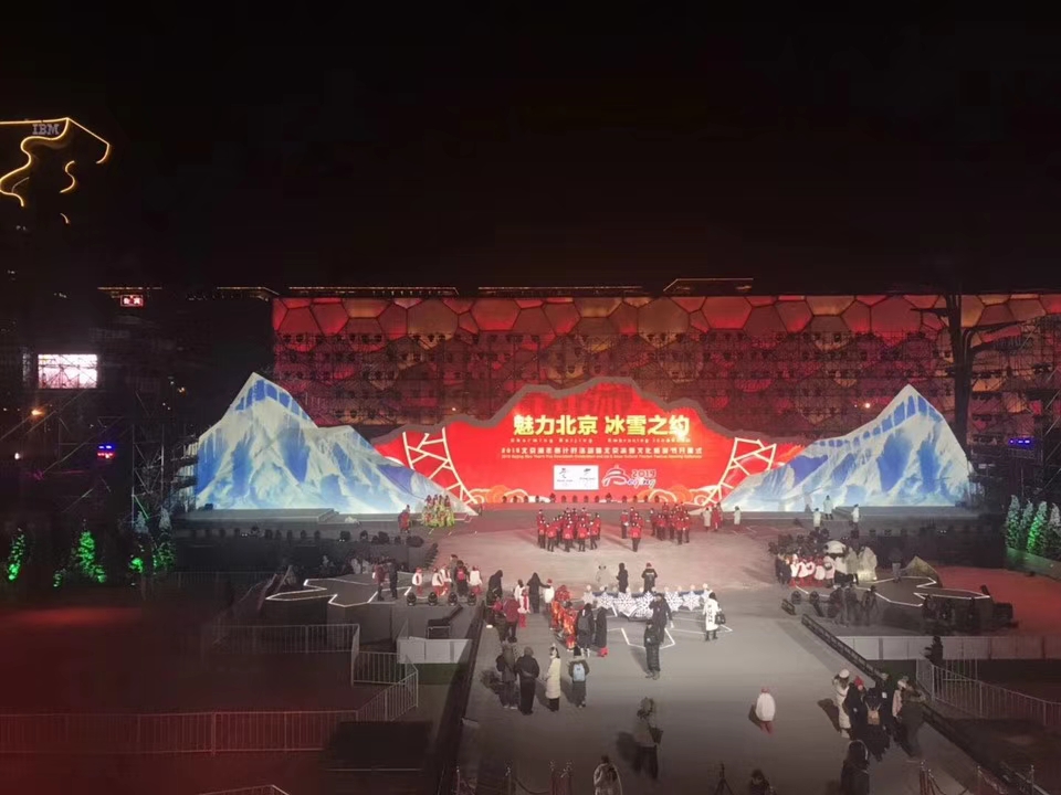 现场布置 LED灯光音响桁架TRUSS架舞台租赁展桌椅子搭建