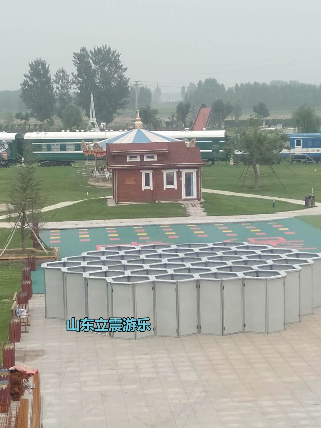 蜂巢迷宫出租蜂窝迷宫租赁大型铁艺迷宫展览道具厂家