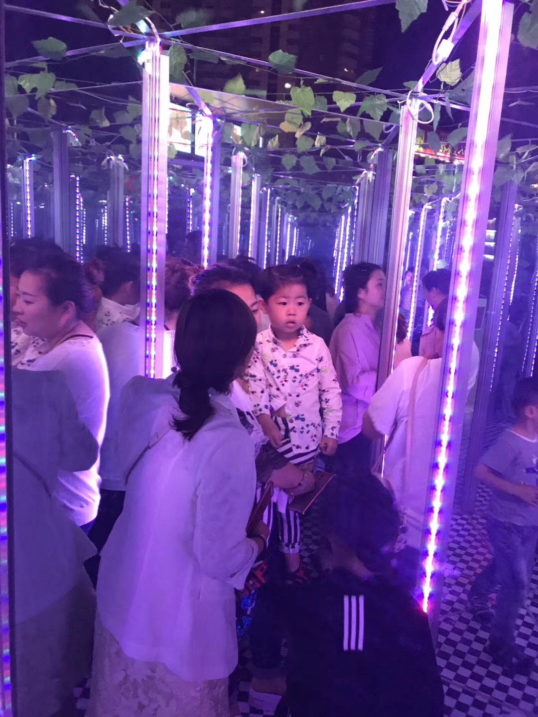 迷宫产品出租 镜子迷宫租赁 蜂巢迷宫出租