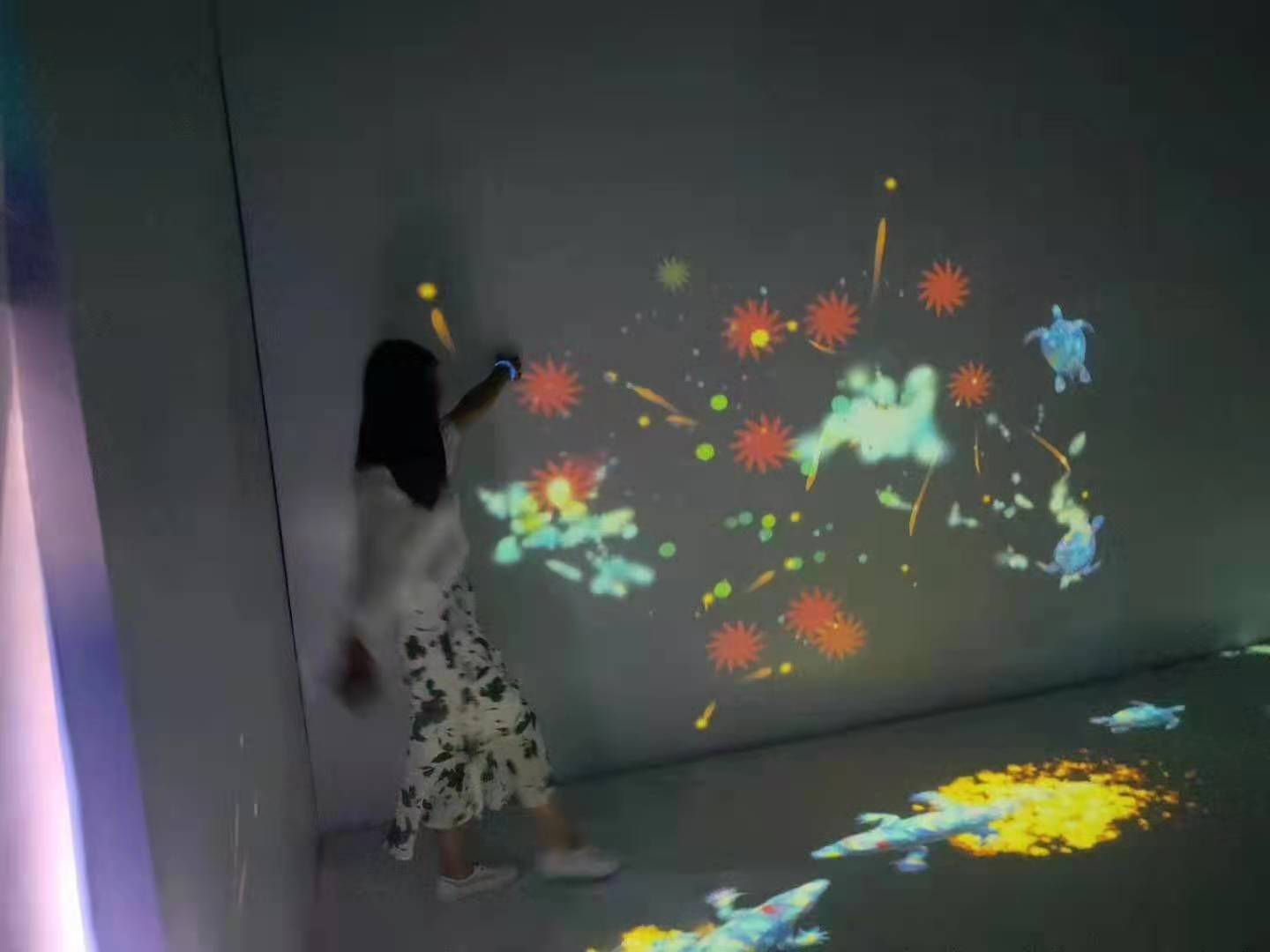 沉浸式互动投影出租全息餐厅互动投影厂家定制