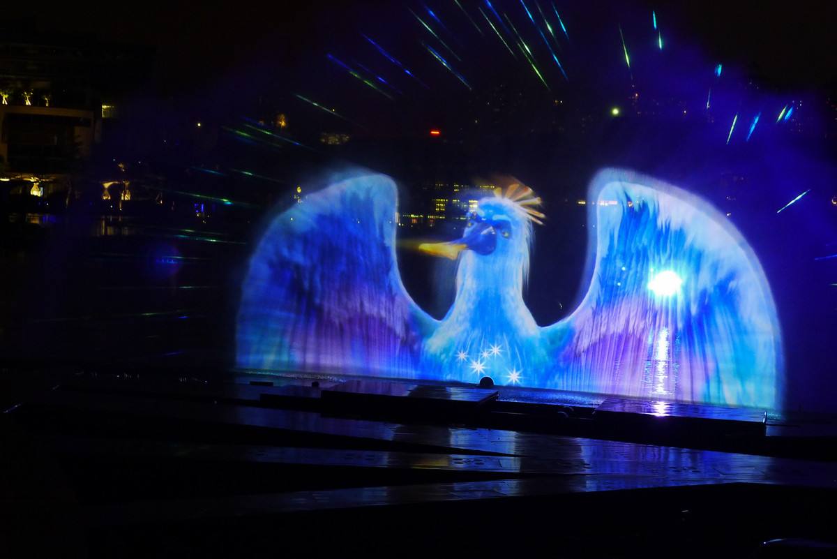 景区文旅夜游的新网红项目裸眼3D水幕电影水上投影设备